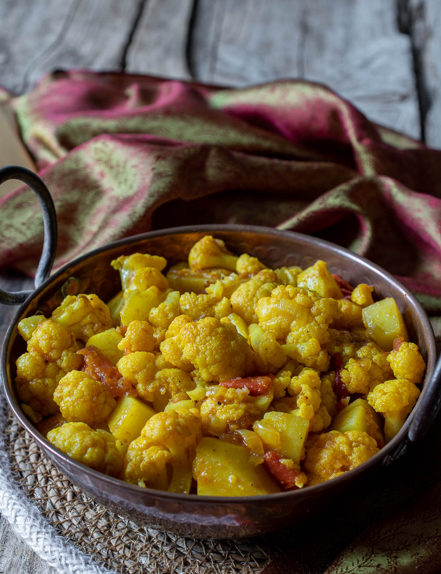 Aloo gobi o curry de coliflor y patata