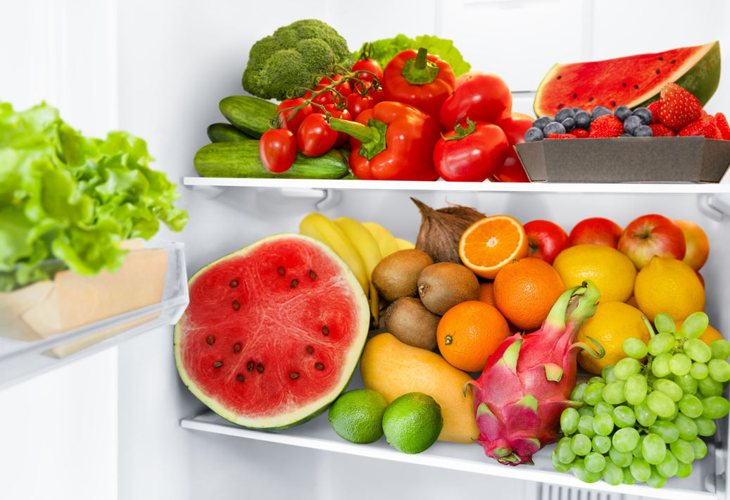 Cómo ahorrar a la hora de comprar frutas y verduras: trucos prácticos para llenar la nevera sin dejarte un dineral