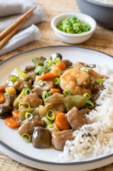Familia feliz. Un plato típico de la cocina china