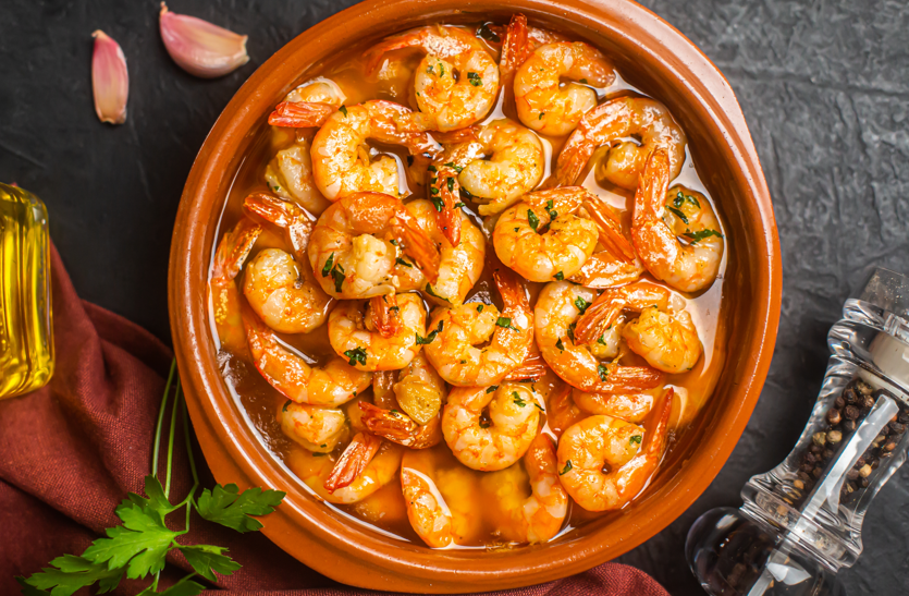 Gambas: origen, variedades, propiedades y cómo usarlas en la cocina