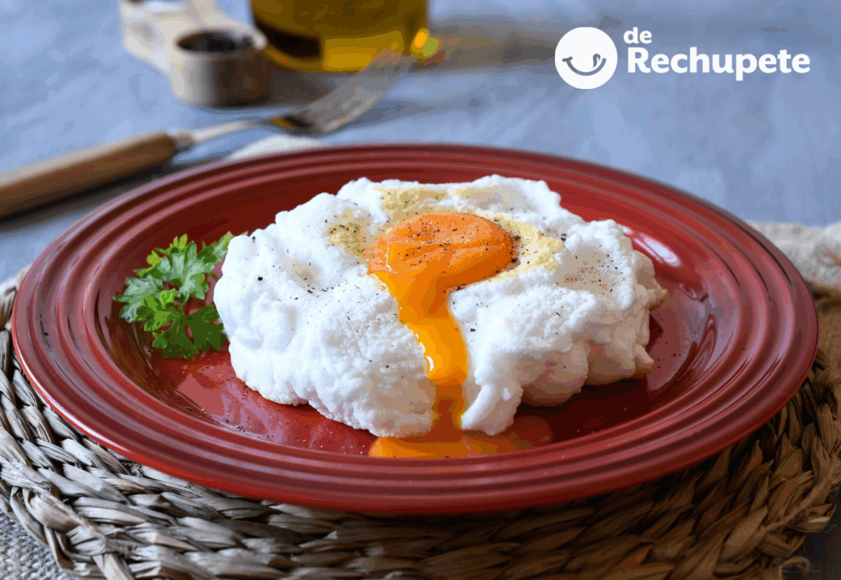 Huevos Orsini. Cómo hacer cloud eggs