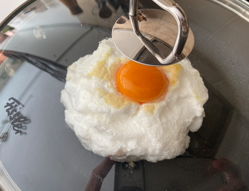 Huevos Orsini. Cómo hacer cloud eggs