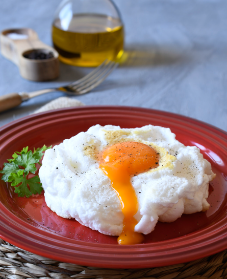 Huevos Orsini. Cómo hacer cloud eggs