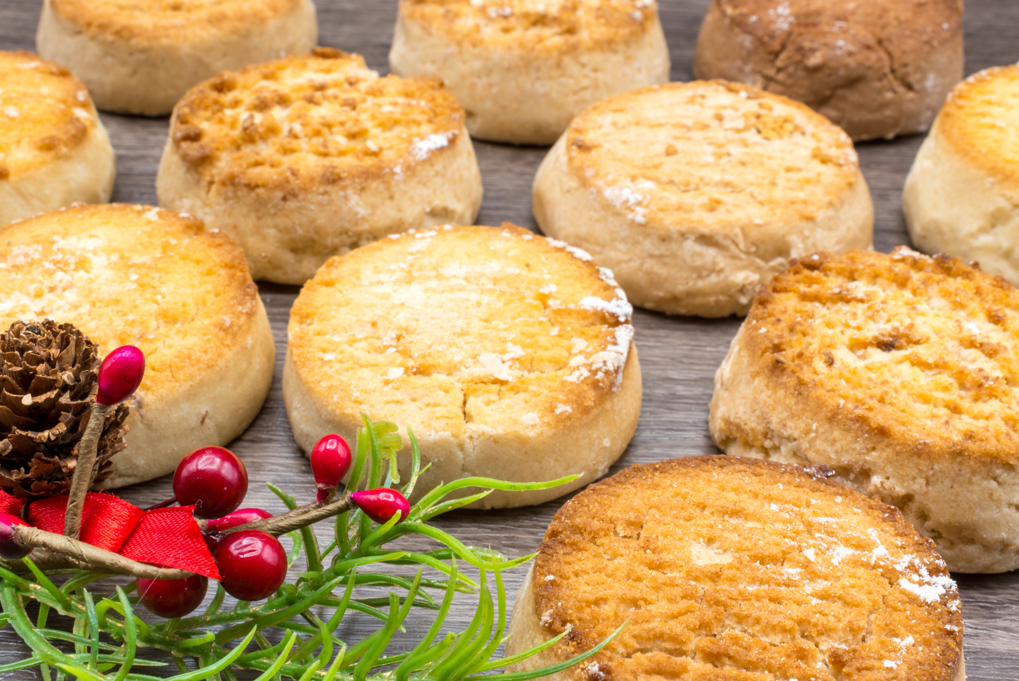 El origen de los polvorones: historia, curiosidades y cómo se convirtieron en el dulce más típico de la Navidad española