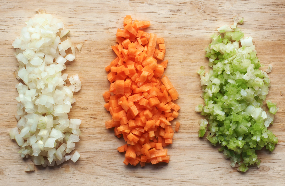 Mirepoix, técnica de corte básico de cocina