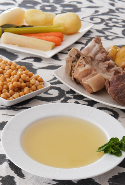 Puchero gaditano. Receta tradicional para entrar en calor