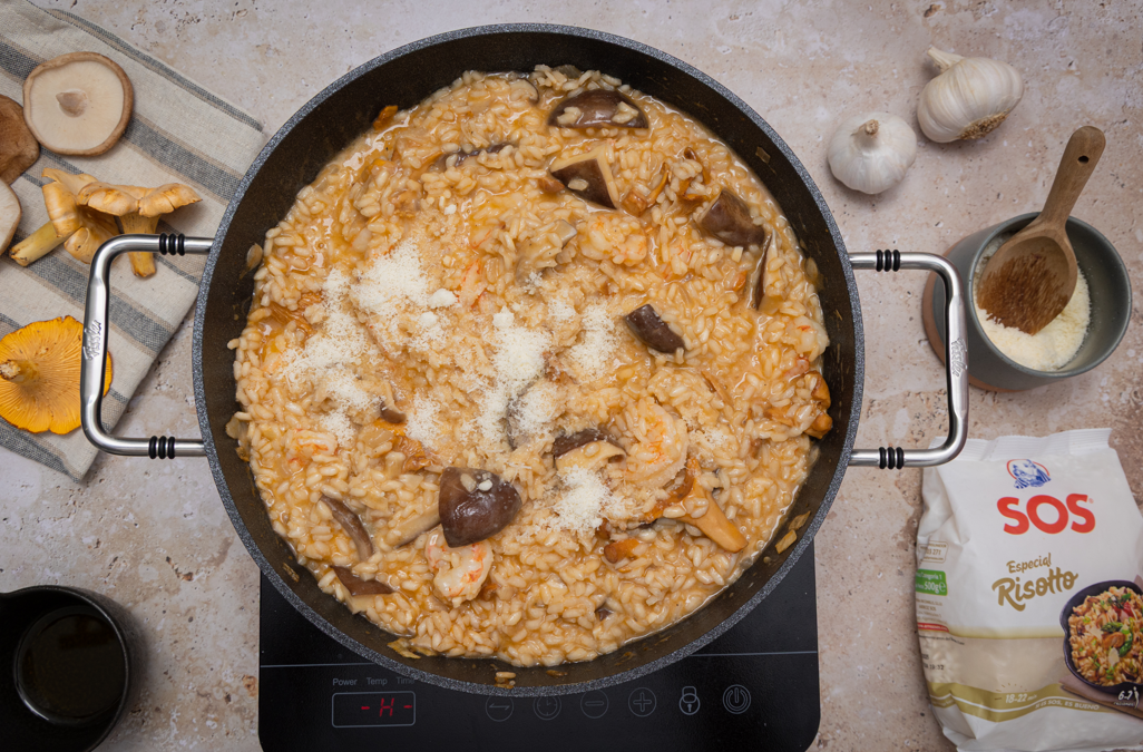 Risotto de setas, trufa y langostinos