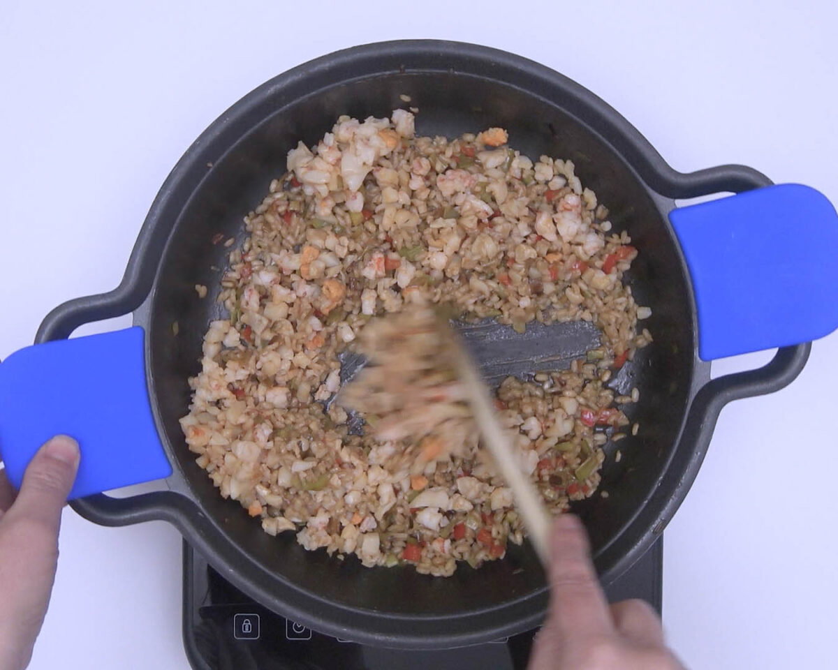 saquitos rellenos de arroz con langostinos paso 20