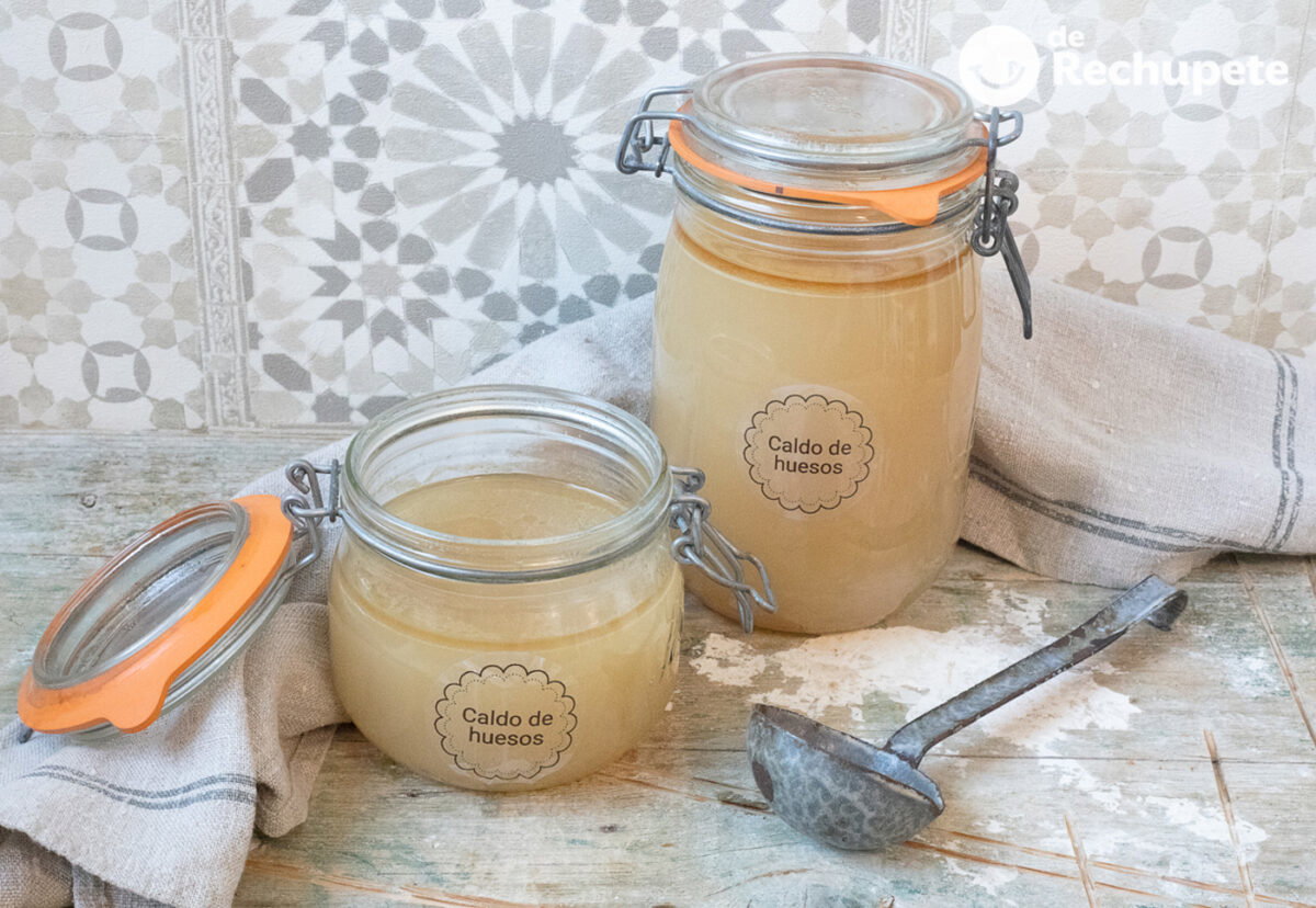 Cómo hacer caldo de huesos en olla exprés y de forma tradicional