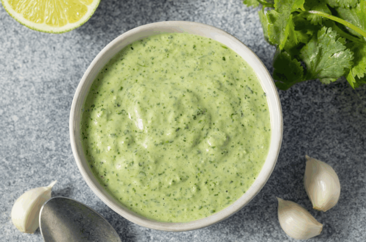 Salsa de ajo venezolana. Receta casera y fácil paso a paso