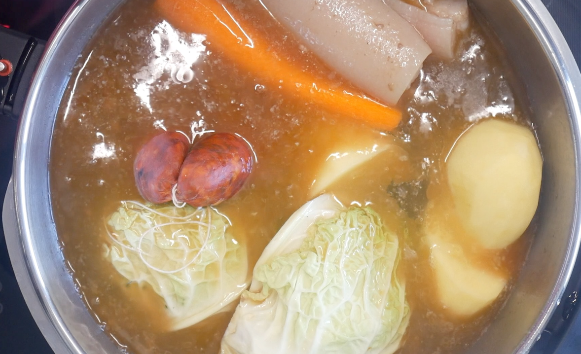 Cocido madrileño en olla exprés
