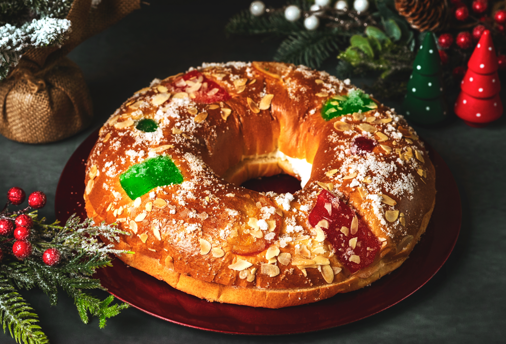 Guía completa para rellenar un roscón de Reyes: trucos, rellenos y cómo evitar errores