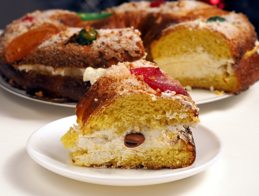 Guía completa para rellenar un roscón de Reyes: trucos, rellenos y cómo evitar errores