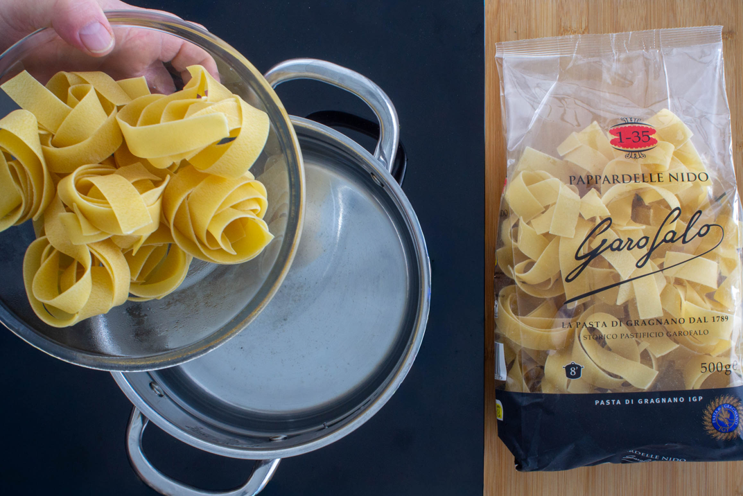 Pappardelle con langostinos y boletus salteados en salsa de foie