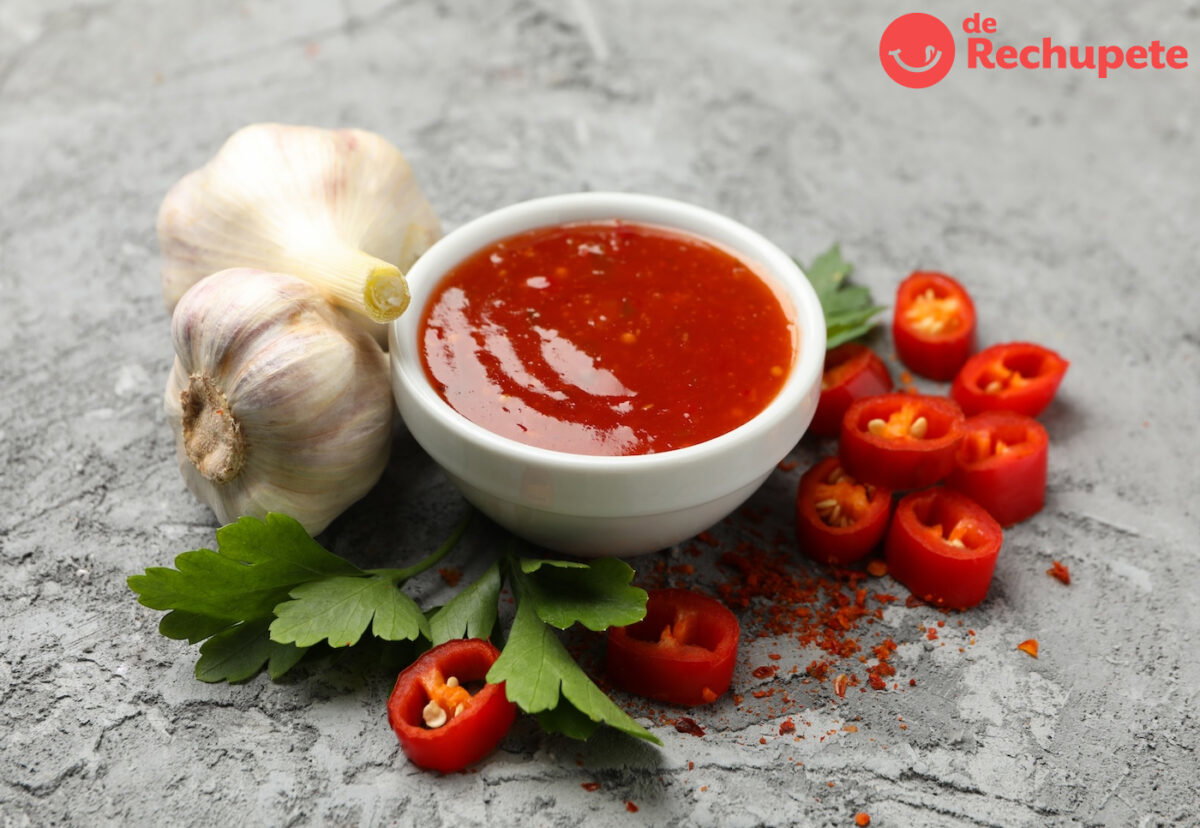Salsa de pimientos perfecta para acompañar carnes y pescados