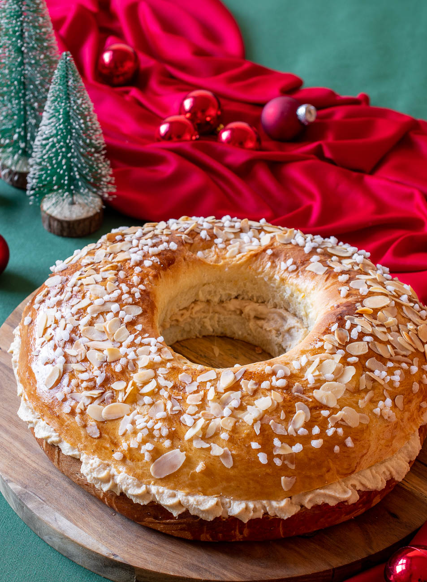 Roscón relleno de turrón de Jijona