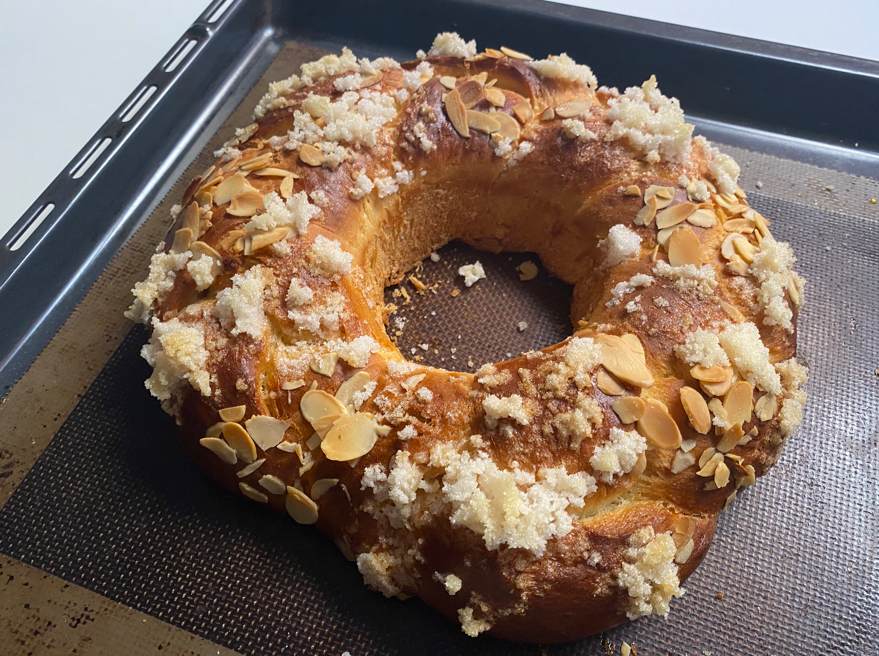 Roscón trenzado gallego para Navidad y Pascua