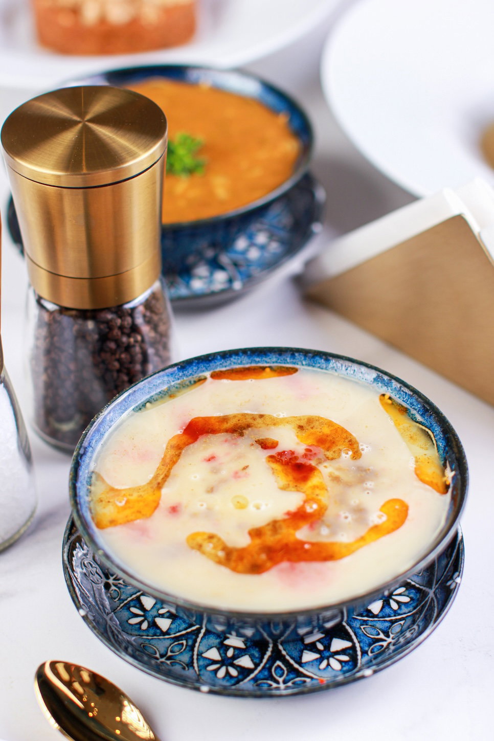 Bissara marroquí tradicional. Crema de habas seca de toda la vida