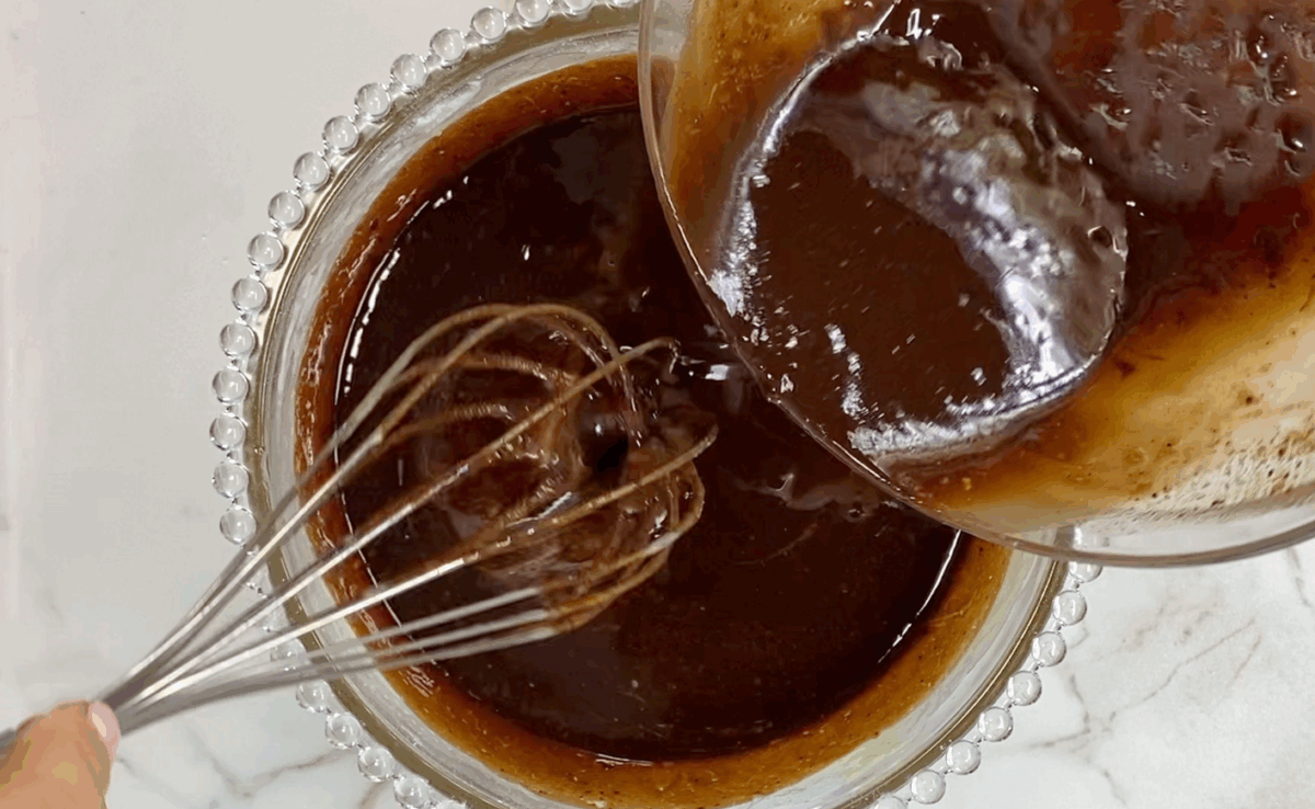 Brownie de chocolate y nueces con olla exprés