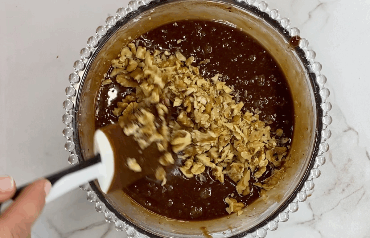 Brownie de chocolate y nueces con olla exprés