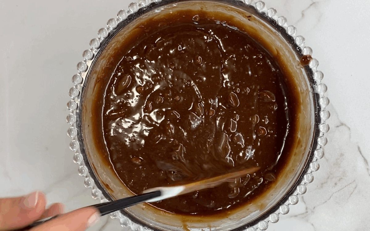 Brownie de chocolate y nueces con olla exprés