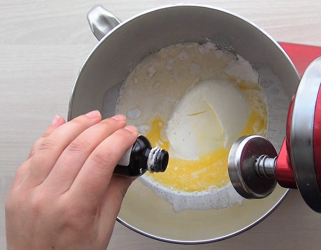 Buttercream con queso Mascarpone (o crema de mantequilla), la compañera ideal para tus tartas