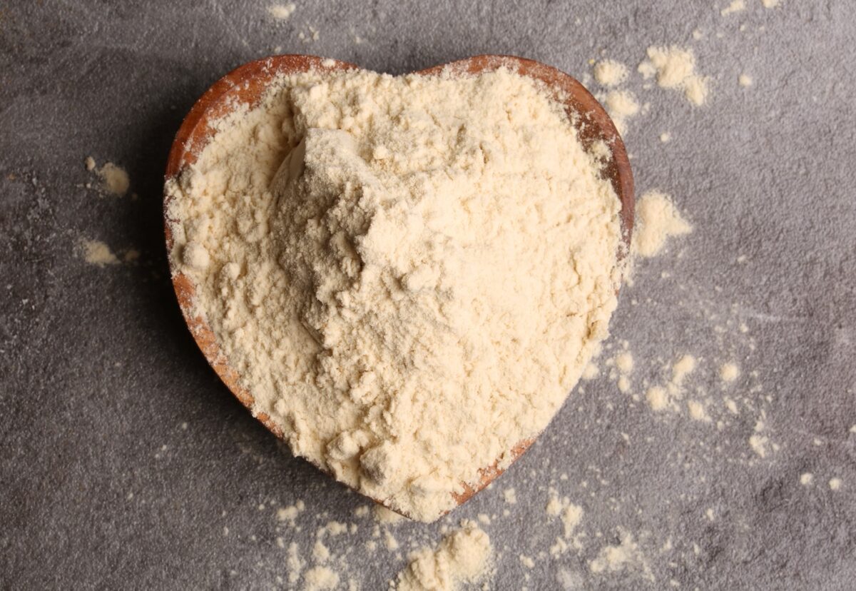 Caseína. Qué es, para qué sirve y cómo se utiliza en la cocina