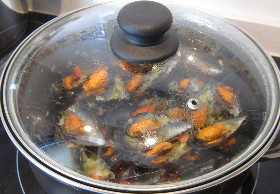 Cómo abrir almejas y mejillones en casa. Guía fácil y segura