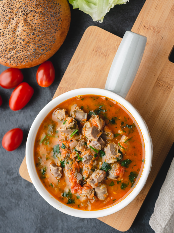 Mollejas de pollo en salsa de tomate