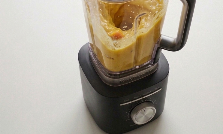 Batido de mango casero. Receta fácil, cremosa y refrescante