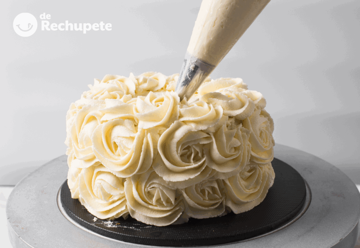 Buttercream con queso Mascarpone (o crema de mantequilla), la compañera ideal para tus tartas