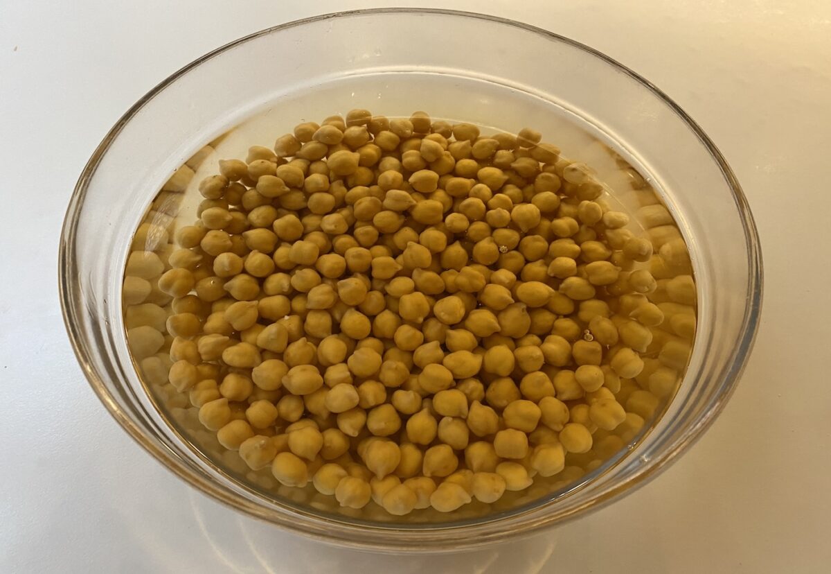 Sopa o caldo de garbanzos. Receta casera paso a paso
