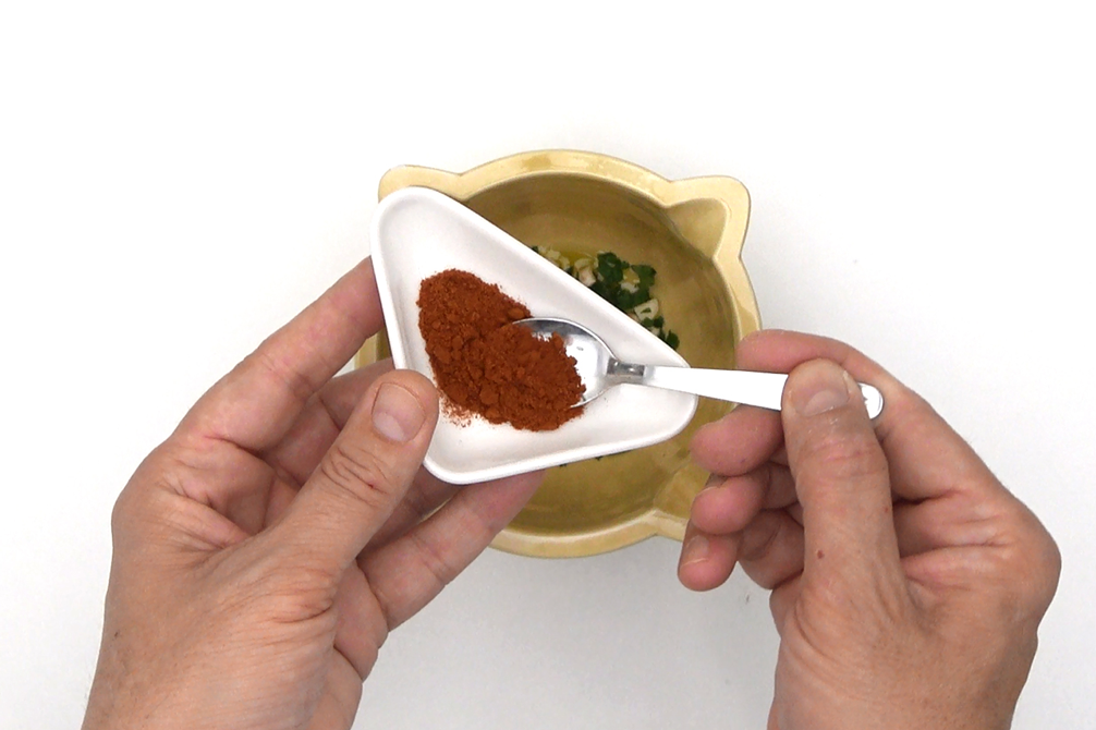 Tapa crujiente de oreja al estilo madrileño y bocata de oreja. El combo perfecto