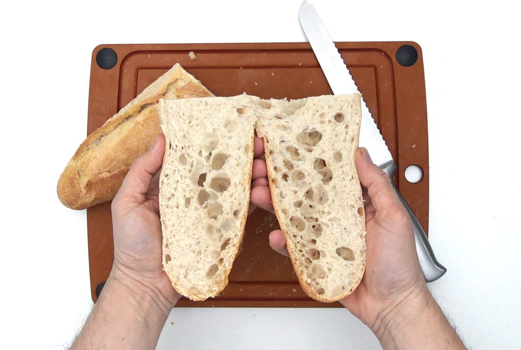 Tapa crujiente de oreja al estilo madrileño y bocata de oreja. El combo perfecto