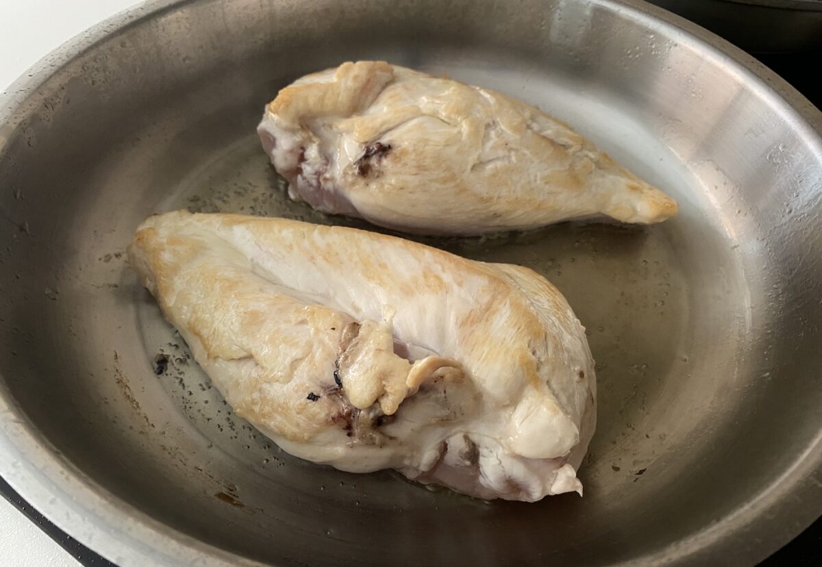 Pechugas de pollo en salsa paso a paso