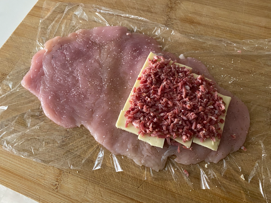 Pechugas de pollo rellenas de jamón y queso