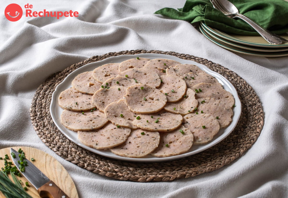 Fiambre de pollo casero. Receta fácil, sana y sin líos
