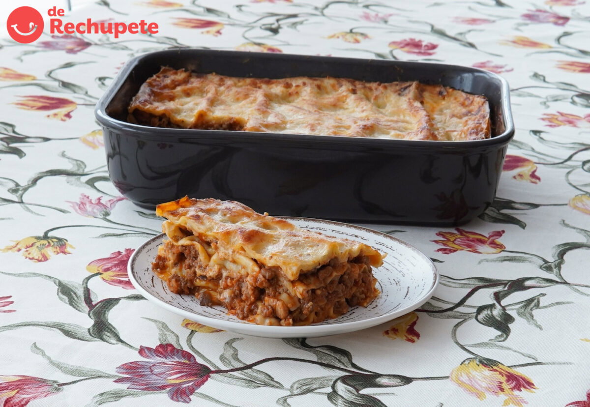 Lasaña Vincisgrassi tradicional. Receta italiana paso a paso