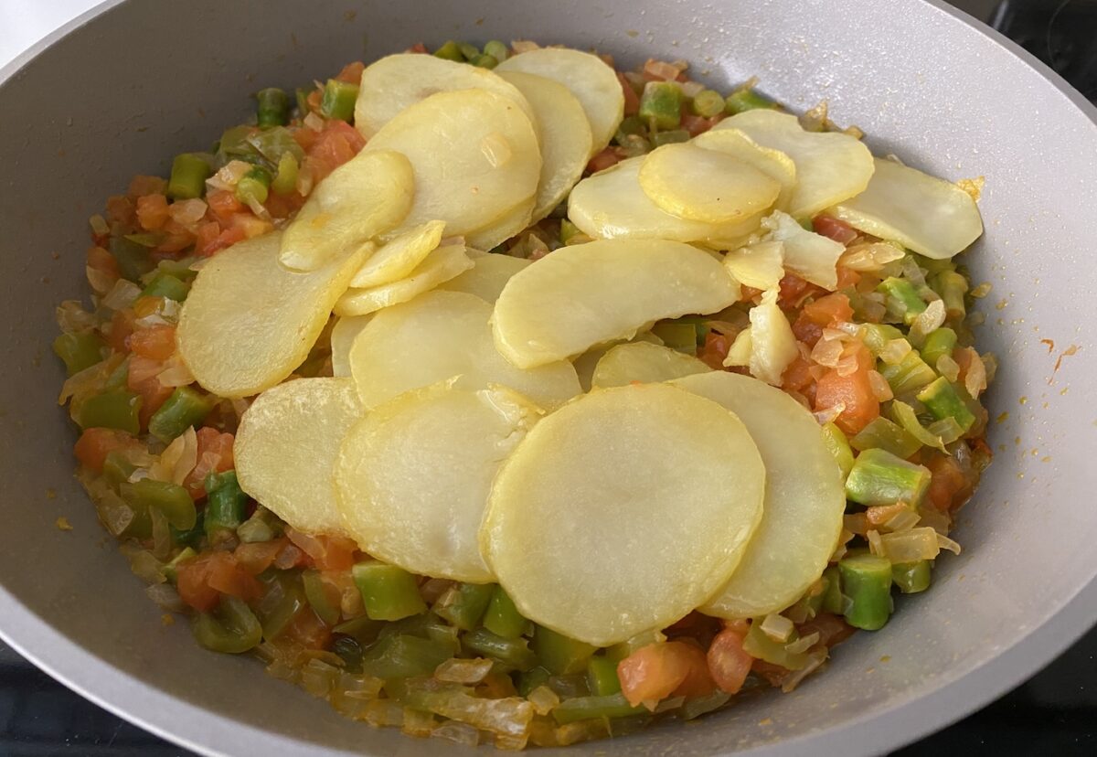 Sopa perota malagueña. Receta popular paso a paso