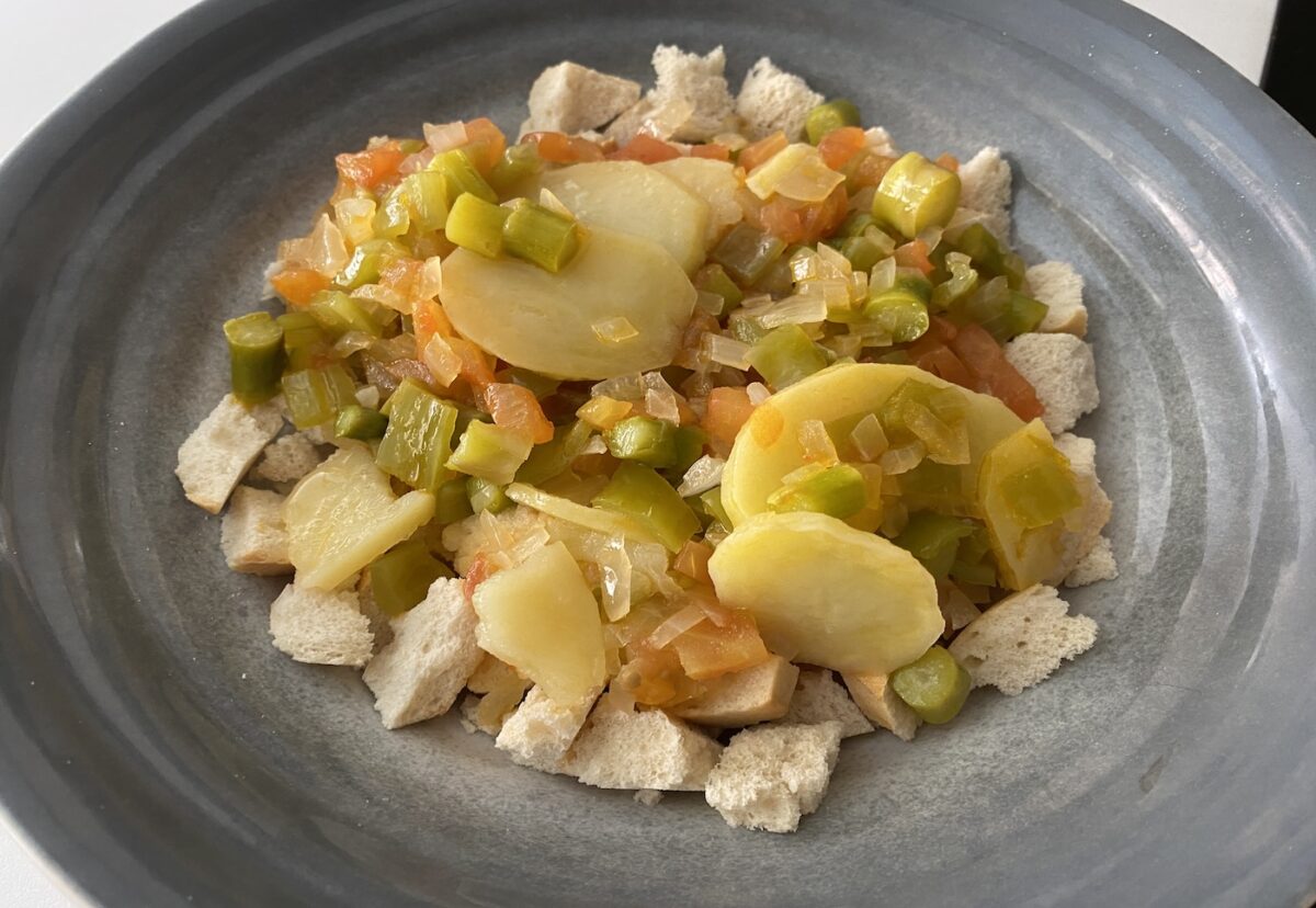 Sopa perota malagueña. Receta popular paso a paso