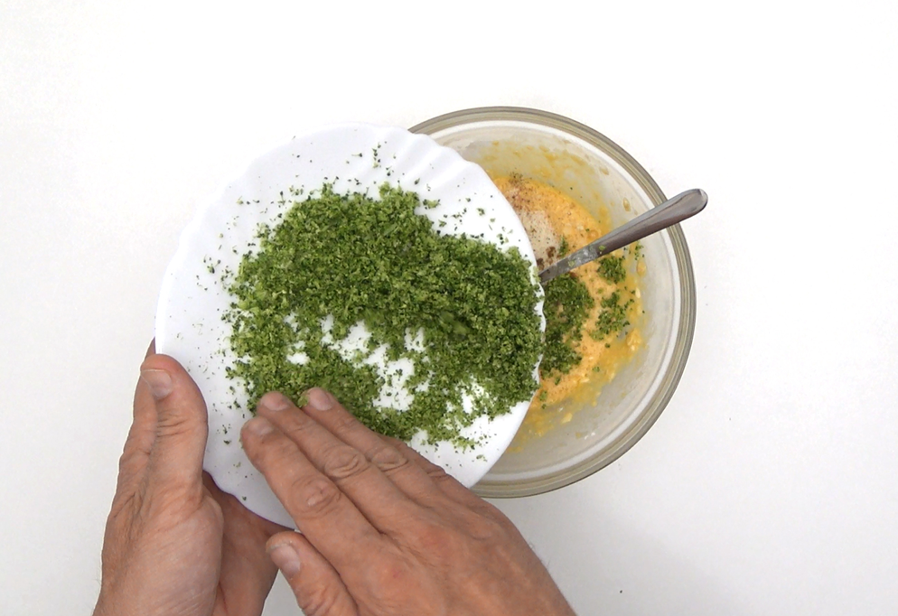 Tortitas de brócoli. Tres recetas distintas para que no te aburras del brócoli