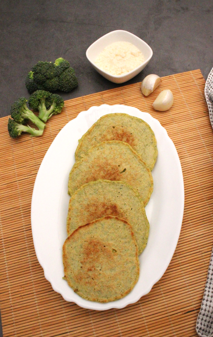 Tortitas de brócoli. Tres recetas distintas para que no te aburras del brócoli