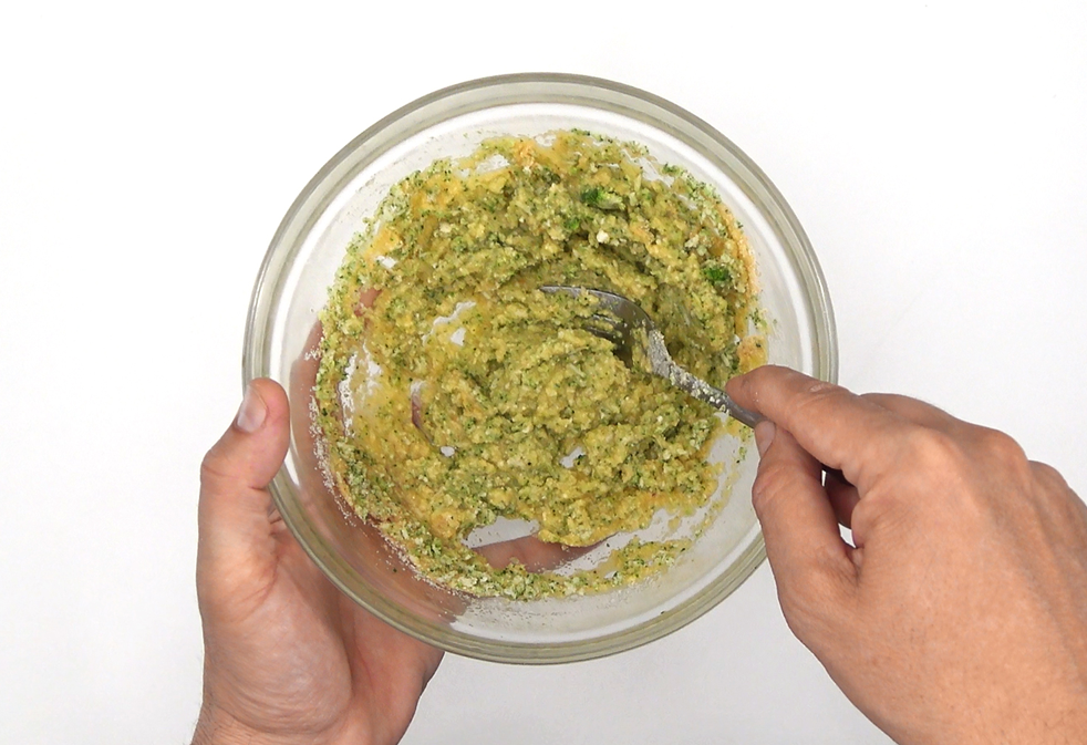 Tortitas de brócoli. Tres recetas distintas para que no te aburras del brócoli
