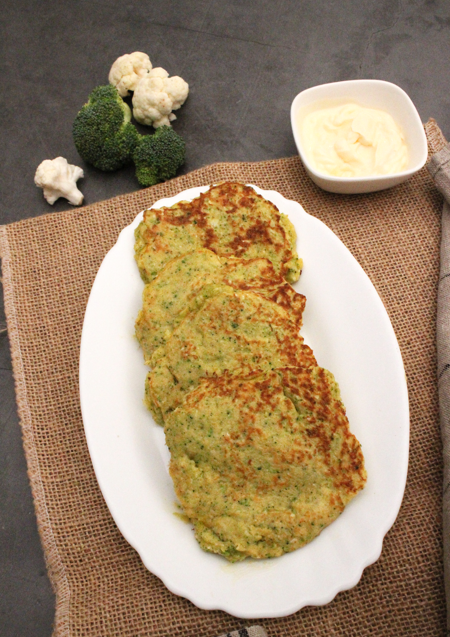 Tortitas de brócoli. Tres recetas distintas para que no te aburras del brócoli