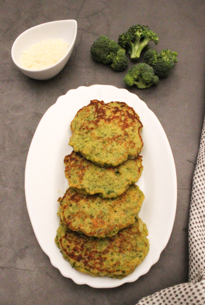 Tortitas de brócoli. Tres recetas distintas para que no te aburras del brócoli