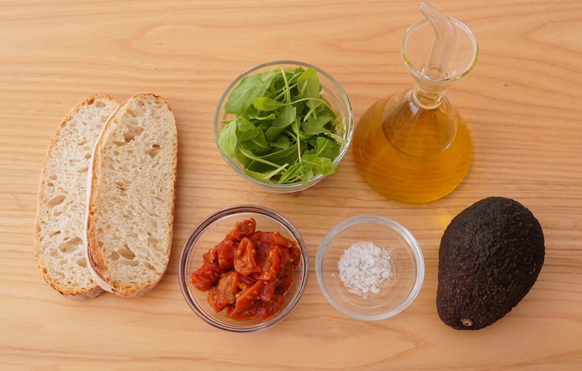 5 Tipos de tostadas de aguacate paso a paso
