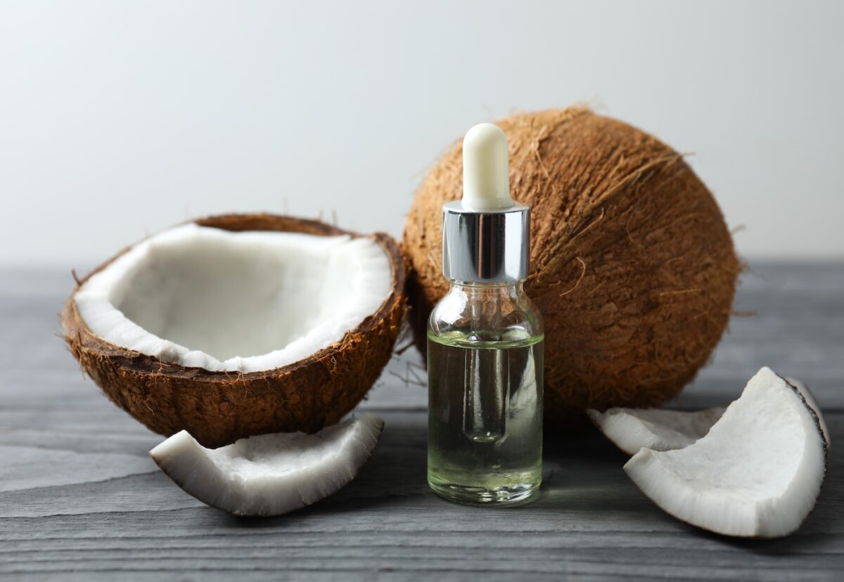 Aceite de coco. Qué es, cómo usarlo en la cocina y cuándo merece la pena