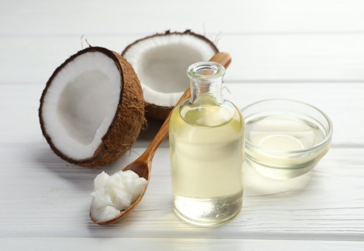 Aceite de coco. Qué es, cómo usarlo en la cocina y cuándo merece la pena