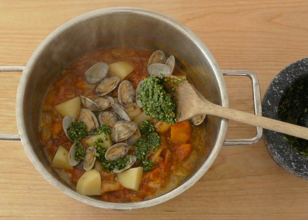 Caldereta de pescado y marisco, una receta de toma pan y moja
