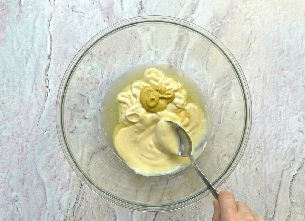 Apionabo con salsa remoulade. La versión fresca y casera para acompañar tus cenas